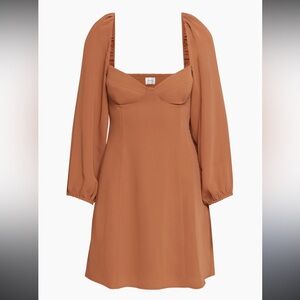 Aritzia NWT Wilfred Rust Long-Sleeve Sweetheart Neckline Dress